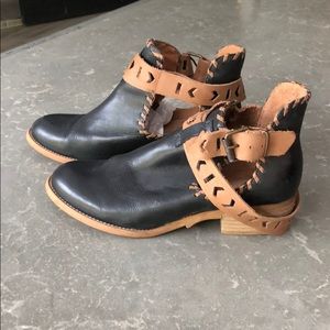 Musse & Cloud booties